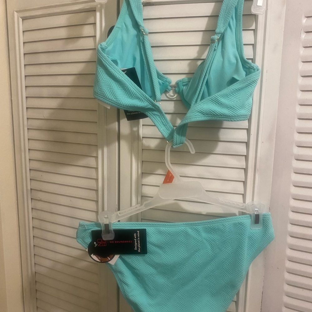 Turquoise Bikini Set - Picture 3 of 4